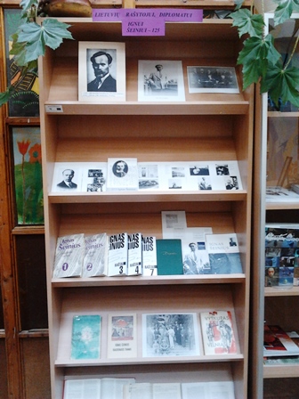 672parodasinius1242014