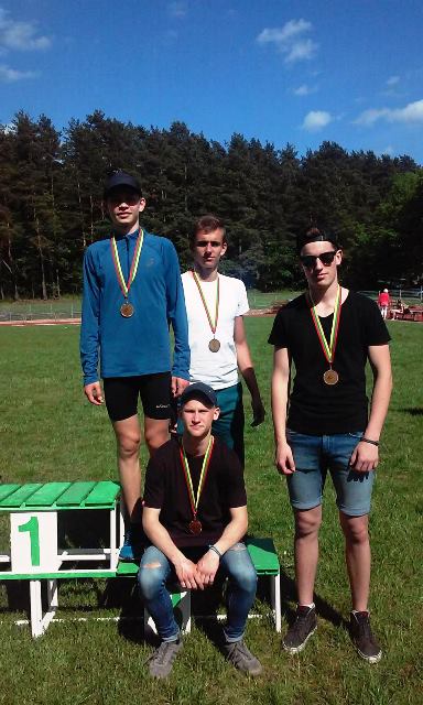 tretilengvaatlec23017