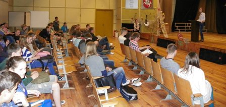 100_4301_debata2013prti