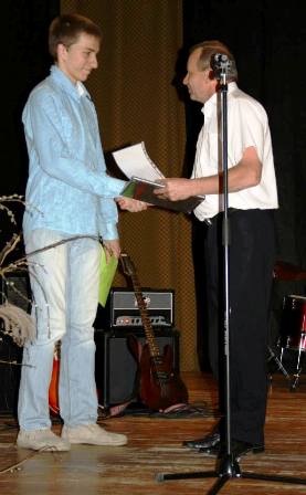 943263_246524992155547_465435585_2013n