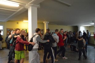 565997_511554275530435_241100755_n