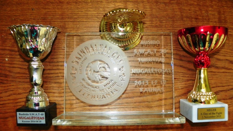 100_5987rokokaroblio2014