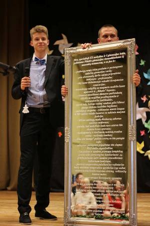 419127_4265670218702_1199331434_simt2013n