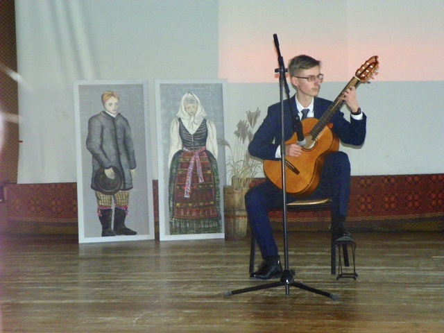 100_26212017vasario16